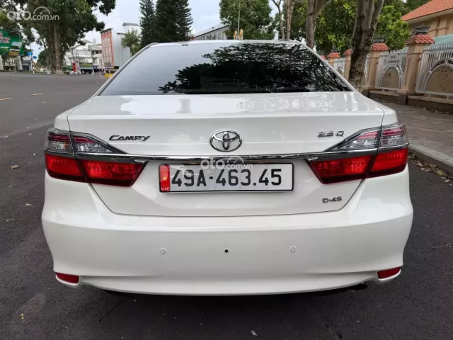 Toyota Camry 2.0E 2018 7