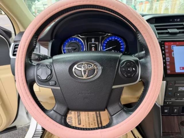Toyota Camry 2.0E 2018 10