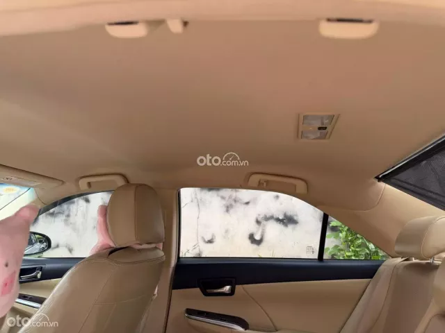 Toyota Camry 2.0E 2018 23