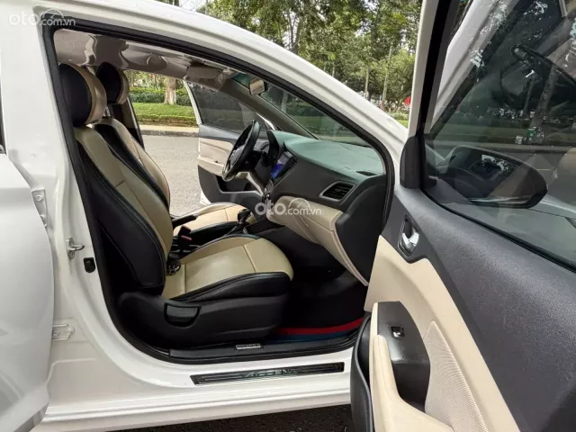 Hyundai Accent 1.4 AT 2019 11