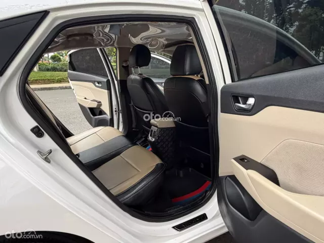 Hyundai Accent 1.4 AT 2019 14