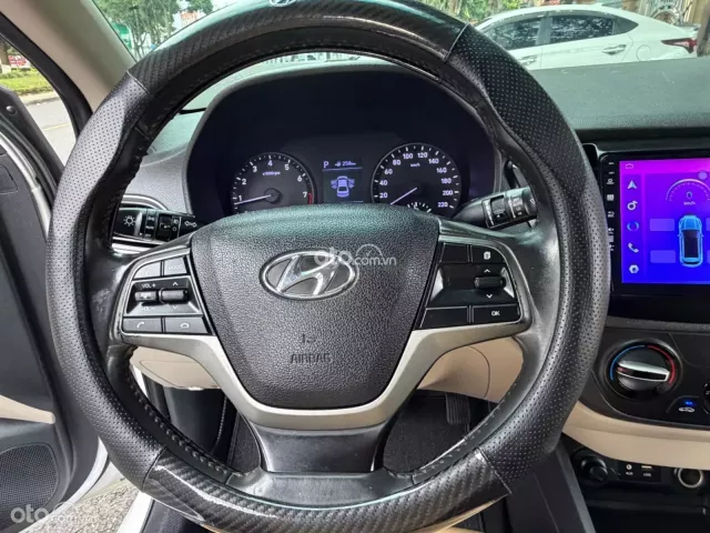 Hyundai Accent 1.4 AT 2019 15