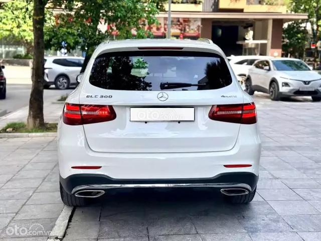 Mercedes-Benz GLC 300 4Matic 2016 3