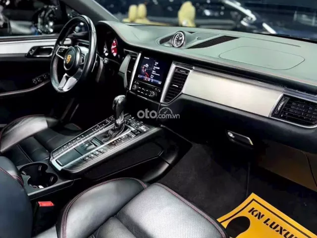 Porsche Macan GTS 2017 8