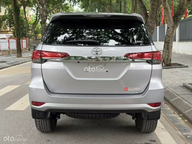 Toyota Fortuner 2.4G 4x2 AT  2024 7