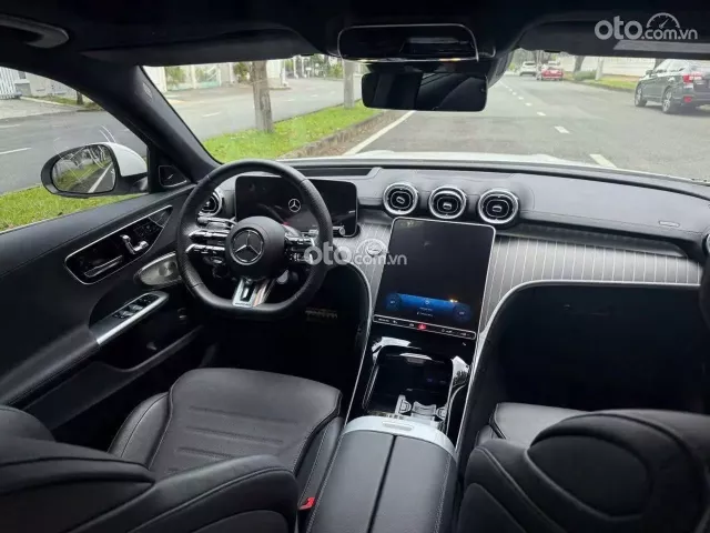 Mercedes-Benz C43 2024 9