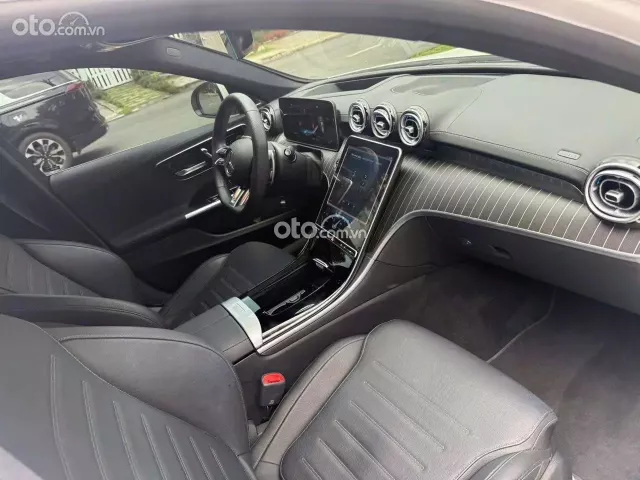 Mercedes-Benz C43 2024 13