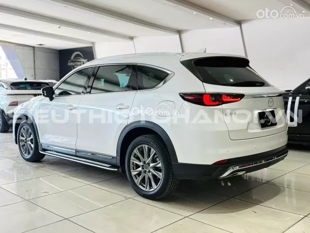 Mazda CX-8 Premium 2026 4