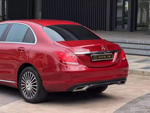 Mercedes-Benz C250 Exclusive 2016 6