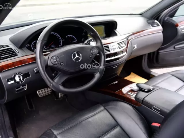 Mercedes-Benz S63 2010 9