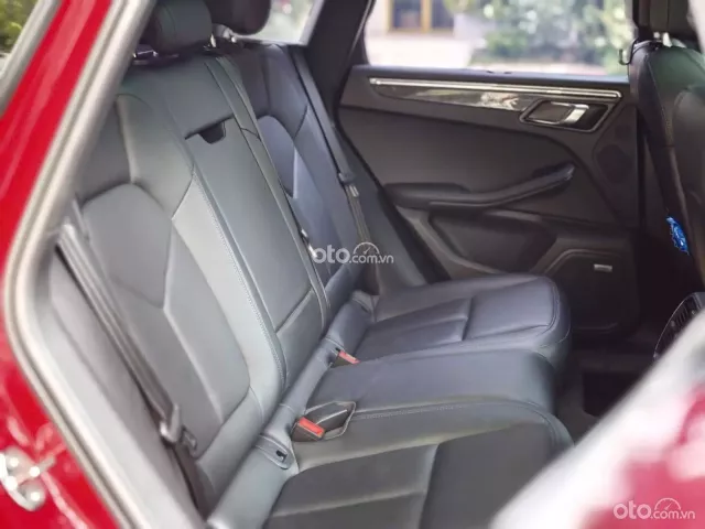 Porsche Macan Turbo 2021 12