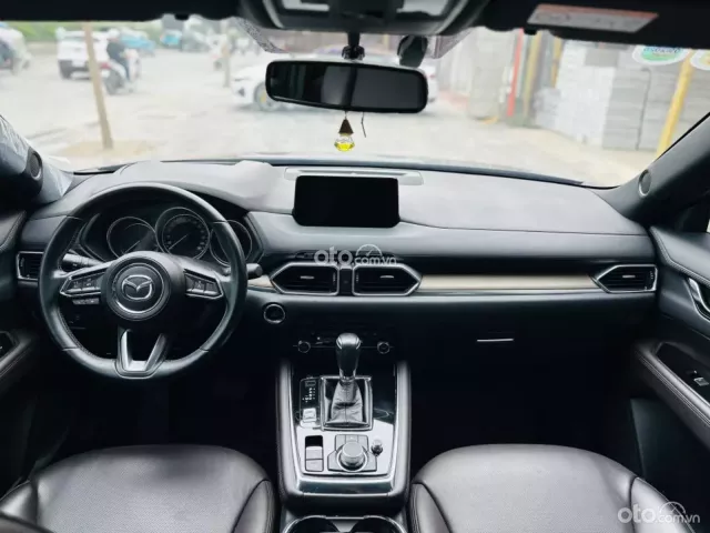 Mazda CX-8 Luxury 2022 10