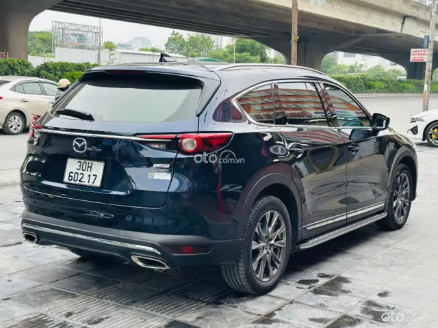 Mazda CX-8 Luxury 2022 4