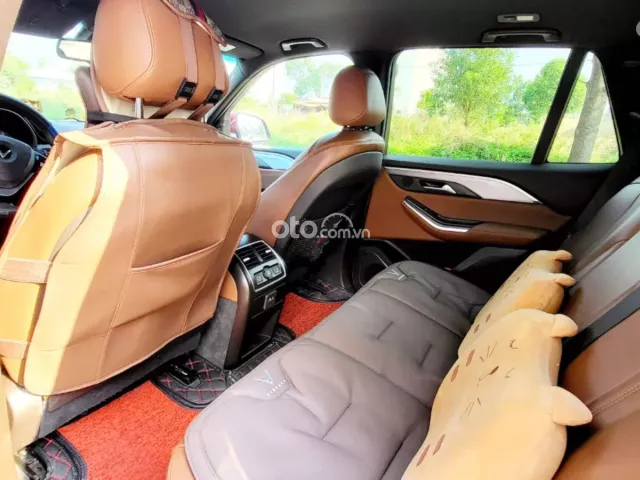 VinFast LUX SA2.0 Cao cấp 2022 4