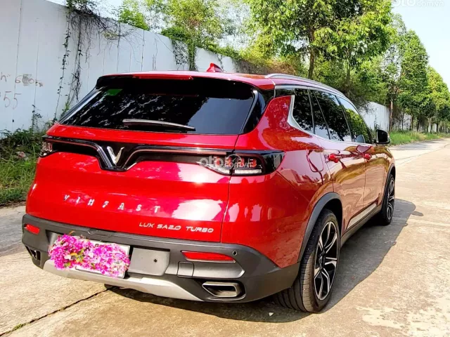 VinFast LUX SA2.0 Cao cấp 2022 6