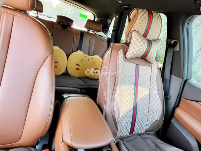 VinFast LUX SA2.0 Cao cấp 2022 9