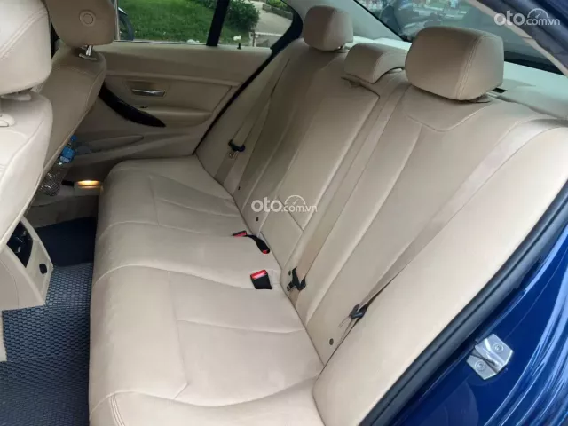 BMW 320i Sport Line 2017 6