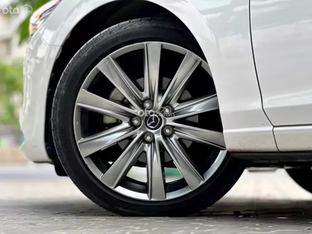 Mazda 6 2.0 Premium 2023 19