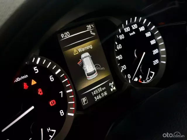 Nissan Terra 2.5L V 4WD 7AT 2019 21
