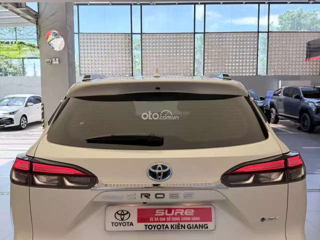 Toyota Corolla Cross 1.8 HV 2025 7