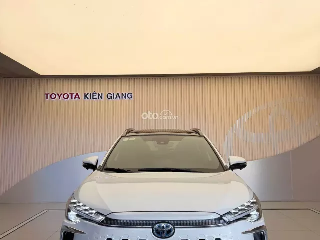 Toyota Corolla Cross 1.8 HV 2025 13