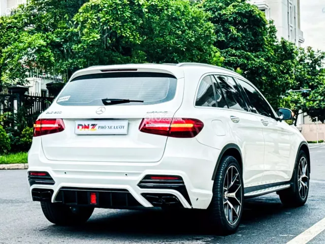Mercedes-Benz GLC 200 4Matic 2019 4