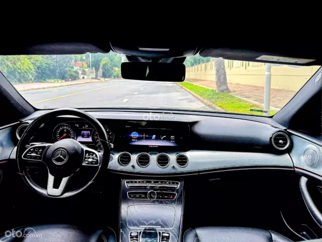 Mercedes-Benz E200 Sport 2020 12