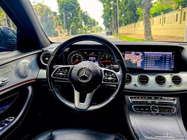 Mercedes-Benz E200 Sport 2020 4