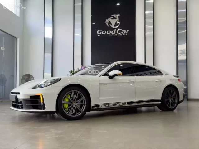 Porsche Panamera 4 Executive 2026 3