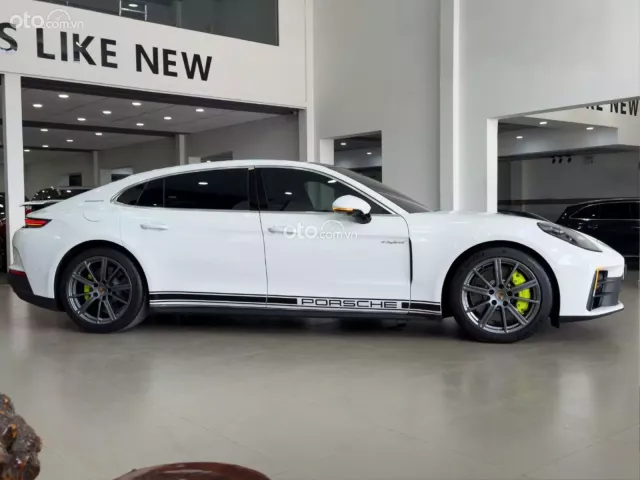 Porsche Panamera 4 Executive 2026 4