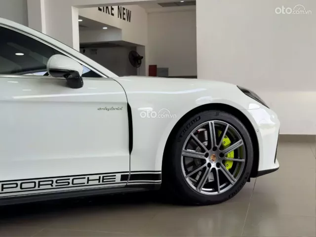 Porsche Panamera 4 Executive 2026 5