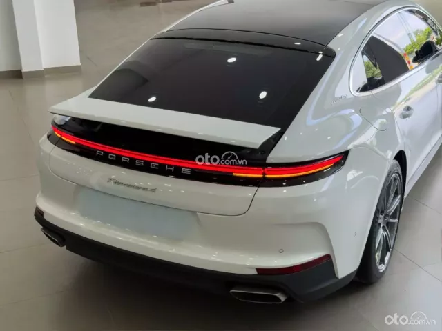 Porsche Panamera 4 Executive 2026 8