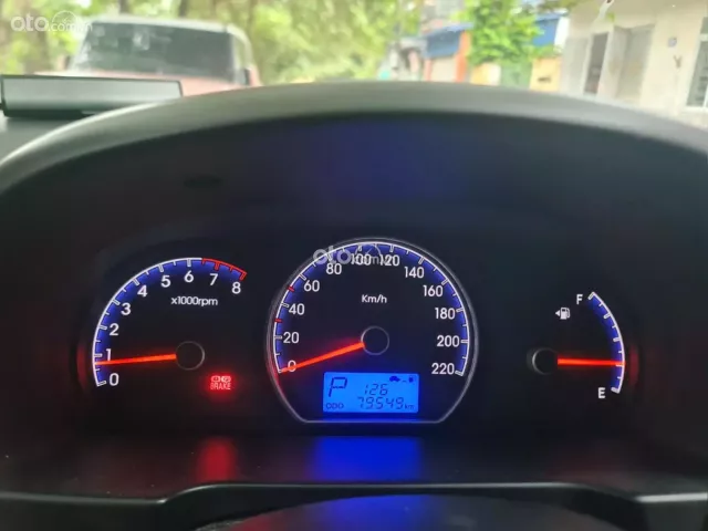 Hyundai Avante 1.6 AT 2012 3