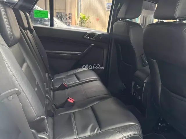 Ford Everest Titanium 2.0 AT 4x2 2020 5