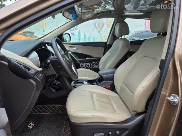 Hyundai Santa Fe 2.2L Dầu Tiêu chuẩn 2017 7