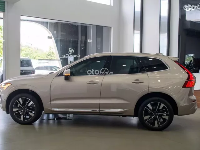 Volvo XC60 B6 Ultimate Bright 2026 4