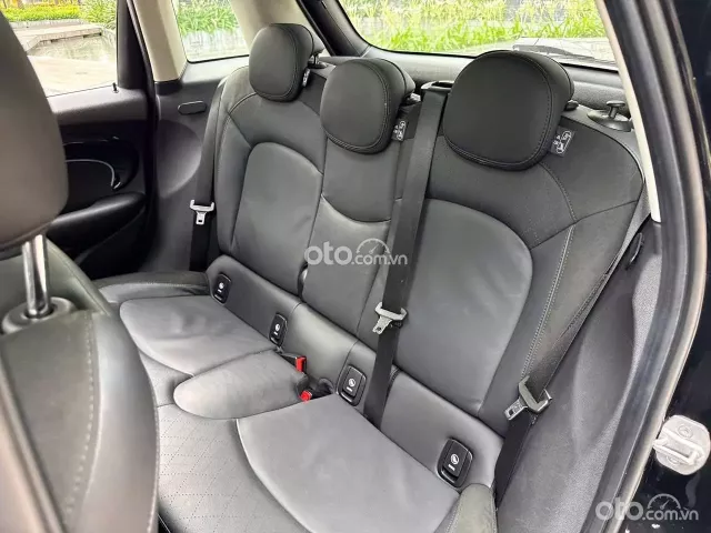 Mini Cooper S 5 cửa 2023 12