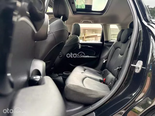 Mini Cooper S 5 cửa 2023 11