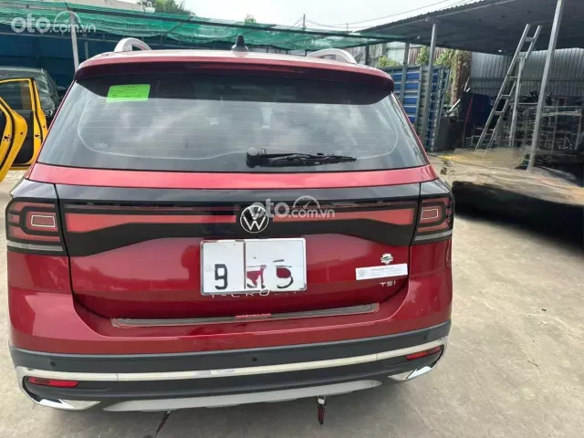 Volkswagen T-Cross Luxury 2023 2