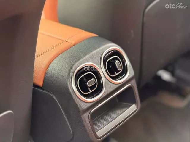 Mercedes-Benz C200 Avantgarde 2023 23
