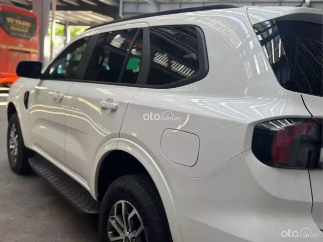 Ford Everest Ambiente 2.0 AT 4x2 2025 10