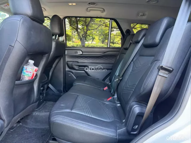Ford Everest Ambiente 2.0 AT 4x2 2025 19