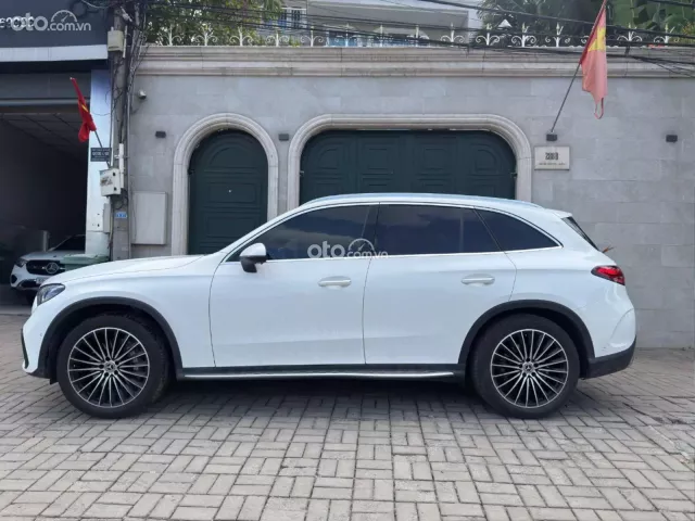 Mercedes-Benz GLC 300 4Matic 2023 4
