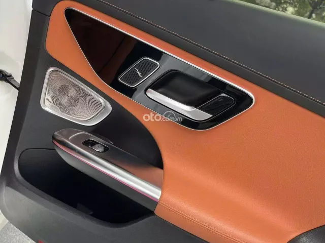 Mercedes-Benz C200 Avantgarde Plus 2022 9