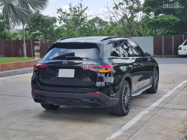 Mercedes-Benz GLC 300 4Matic 2023 11