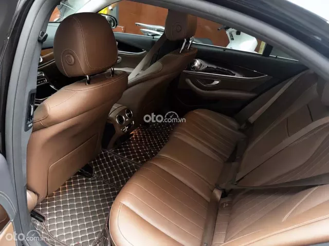 Mercedes-Benz E200 Exclusive 2021 11