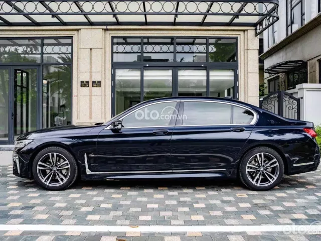 BMW 730Li M Sport 2021 4