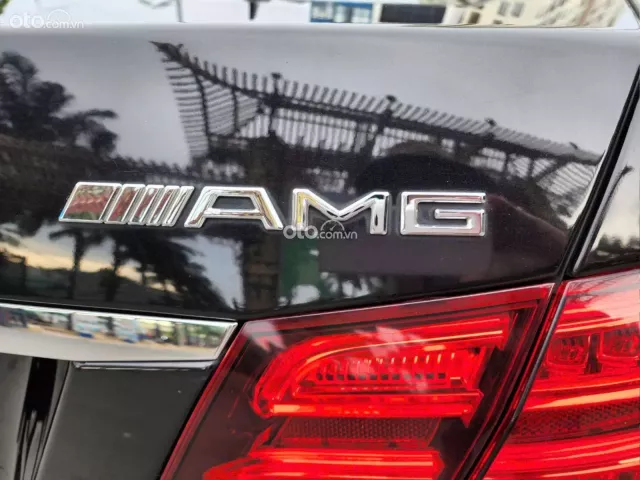 Mercedes-Benz E250 AMG 2015 7