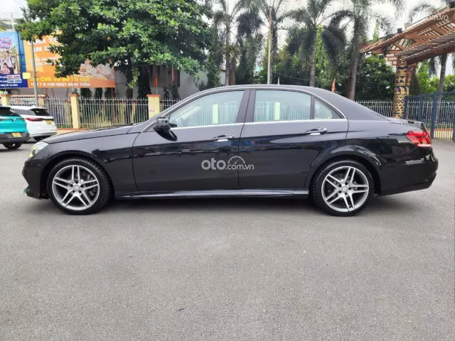 Mercedes-Benz E250 AMG 2015 3