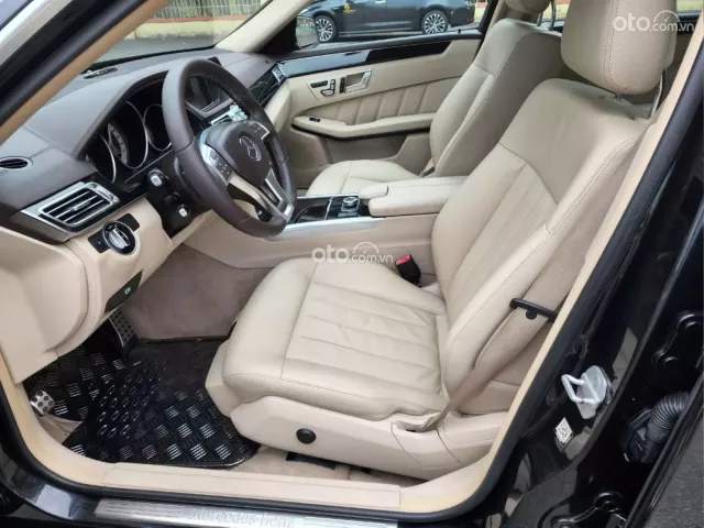 Mercedes-Benz E250 AMG 2015 9